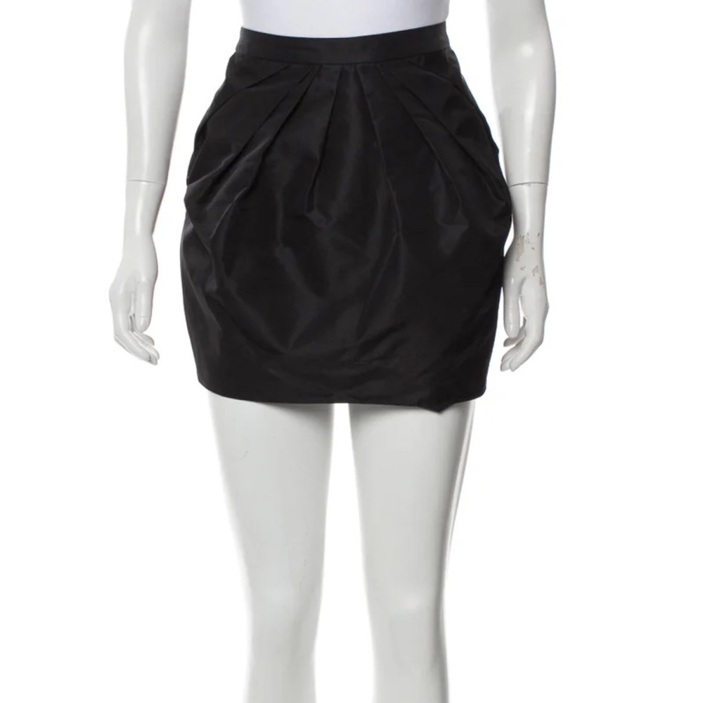 PRADA
Silk Pleated Mini Skirt